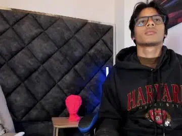 Chaturbate Free Porn Cam of liamkron