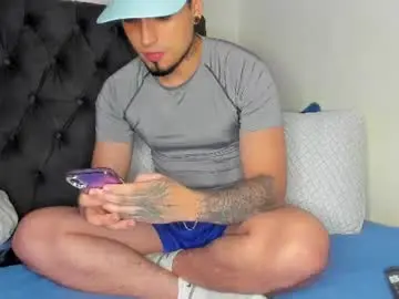 Chaturbate Free Porn Cam of salvatore_dereck