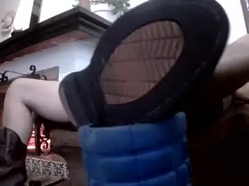 Chaturbate Free Live Porn of badhombremx