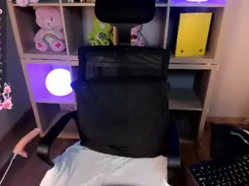 Chaturbate Live Sex of lexirouge__