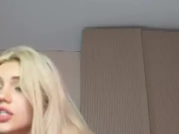 Chaturbate Free Live Porn of milabunny_