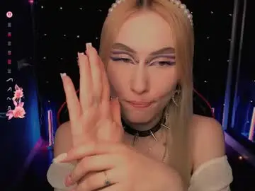 Chaturbate Watch Live Sex Cams of crybambi