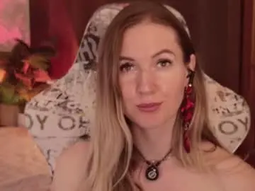 Chaturbate Live Sex Cam of hello_lisha