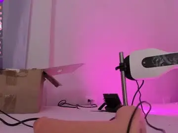 Chaturbate Watch Live Sex Cams of evelynhoward23