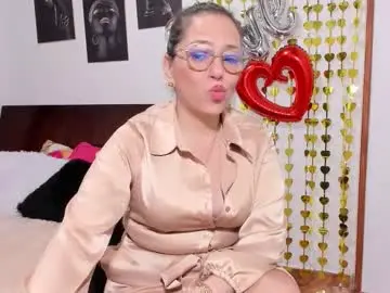 Chaturbate Best live sex cam show of taylorhot72_