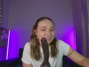 Chaturbate Free Porn Cam of viollasinzz