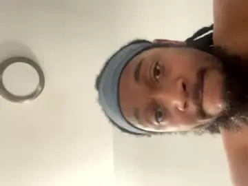 Chaturbate Live Sex Cam of bigblkdick4wife2