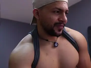 Chaturbate Watch Live Sex Cams of loganmartinx