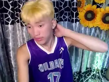 Chaturbate Best live sex cam show of jemart_urnaughtboy