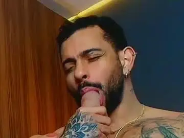 Chaturbate Live Sex of massimo_visconti