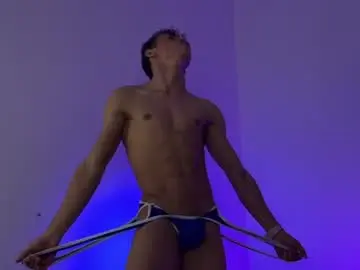 Chaturbate Adult Video Chat of nijinsky_latinboy