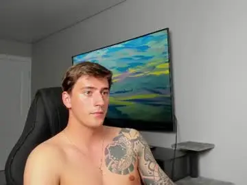 Chaturbate Live Sex Cam of krishort