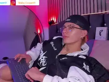 Chaturbate Live Sex of maiky_cooper01