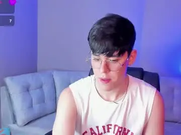 Chaturbate Live Sex Cam of ianblake_