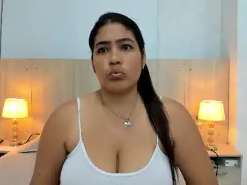 Chaturbate Free Live Porn of naomi_miranda