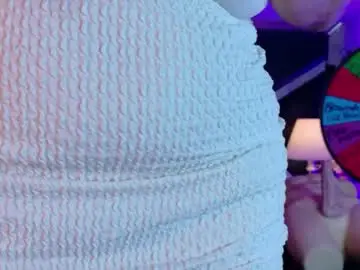 Chaturbate Live Sex Cam of valrery_roussex