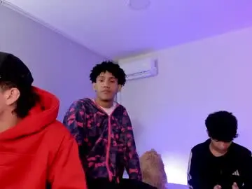 Chaturbate Sex Cam of handsomeboys19