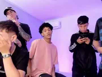 Chaturbate Sex Chat of handsomeboys19