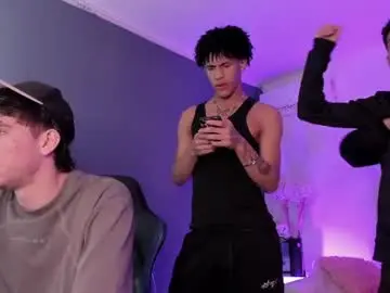 Chaturbate Best live sex cam show of handsomeboys19