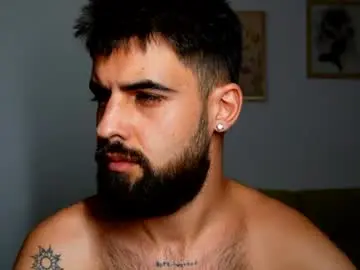 Chaturbate Live Porn of hairyrobxxx