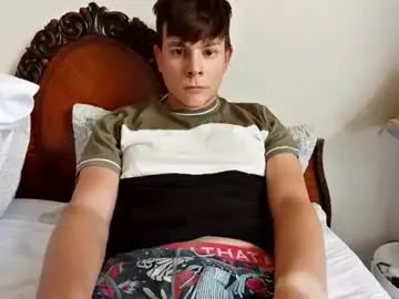 Chaturbate Adult Webcam of michaeltwinkboy