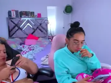 Chaturbate Live Sex of naomi_johnson132