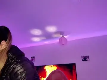 Chaturbate Best live sex cam show of barbie20_