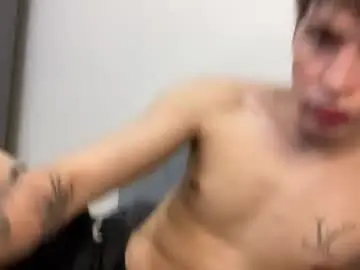 Chaturbate Live Sex Cam of kevin_martin8