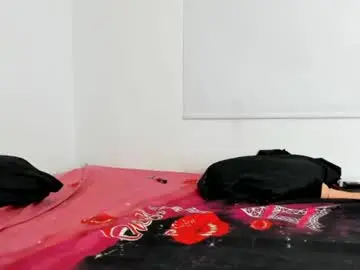 Chaturbate Free Live Porn of mia_petite13