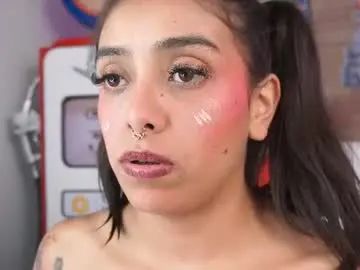 Chaturbate Live Sex Cam of miss___sabrina