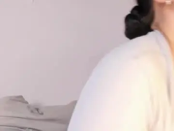 Chaturbate Live Porn of andrearoux