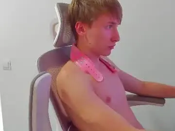 Chaturbate Live Sex Cam of vibemygirl