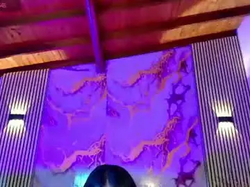 Chaturbate Live Sex Cam of amyjohnsonn
