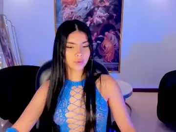 Chaturbate Nude Webcam of mialaurence_
