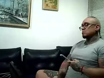 Chaturbate Nude Webcam of ayrton_naffah2