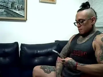 Chaturbate Watch Live Sex Cams of ayrton_naffah2