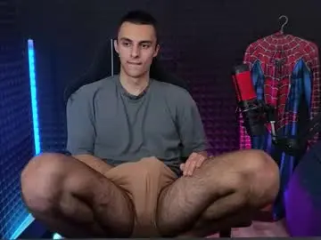 Chaturbate Watch Live Sex Cams of hols_20