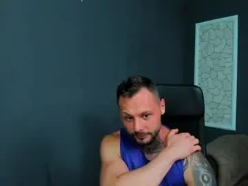 Chaturbate Free Live Porn of brianhunts