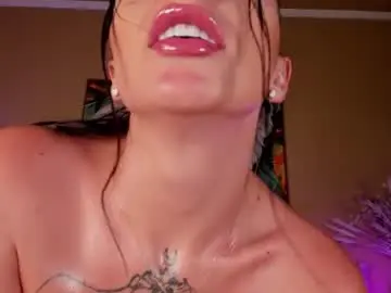Chaturbate Watch Live Sex Cams of erikabee