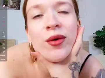Chaturbate Adult Webcams of tiashy