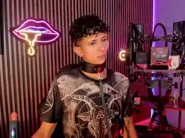 Chaturbate Free Live Porn of maximoking26