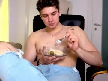 Chaturbate Sex Cam of maxkaiden