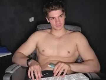 Chaturbate Best live sex cam show of maxkaiden