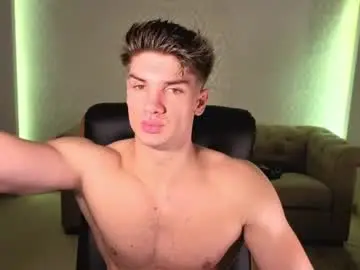 Chaturbate Private Sex Chat of maxkaiden