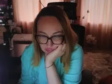 Chaturbate Live Sex Cam of lyboff72