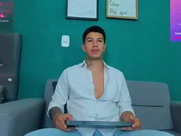 Chaturbate Best live sex cam show of matteo_rreal