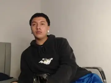 Chaturbate Live Porn of alex__lover