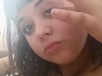Chaturbate Live Sex Cam of taraluvsu