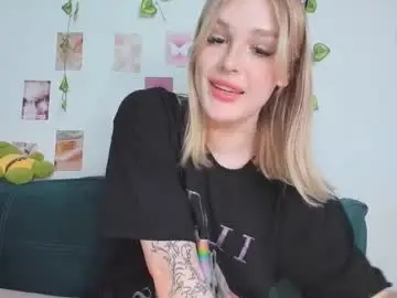 Chaturbate Adult Video Chat of krisi_myrr