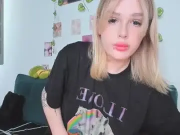 Chaturbate Live Porn of krisi_myrr